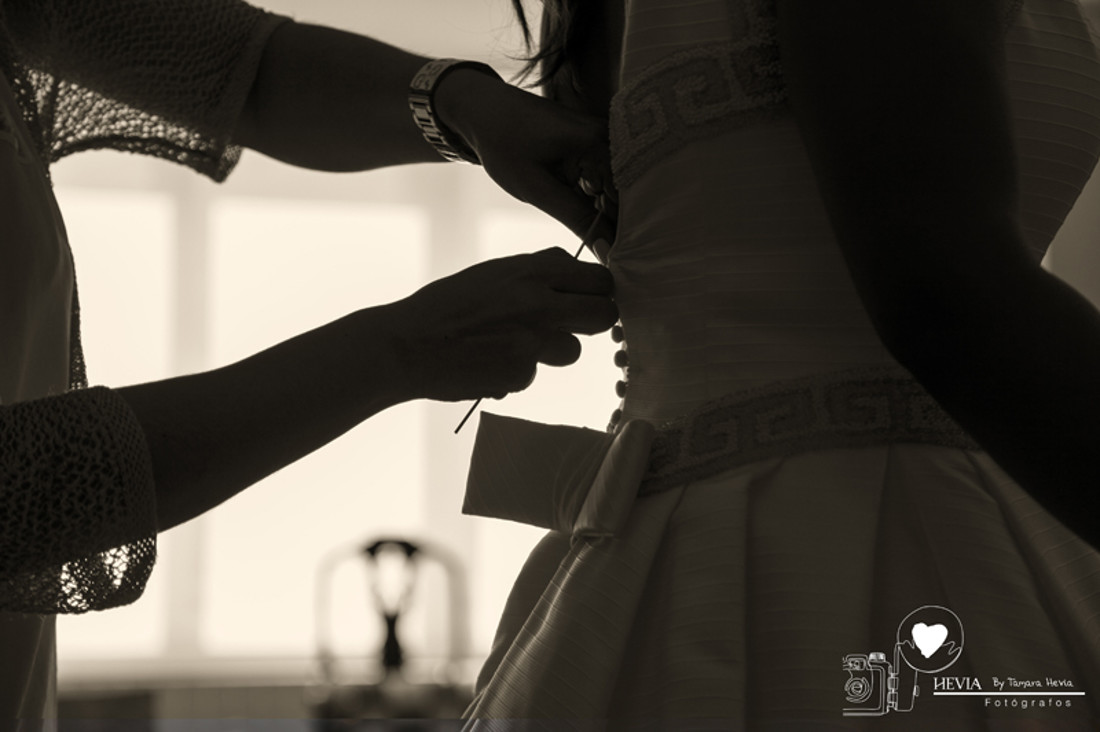 Hevia_fotógrafos_Tamara_Hevia_fotografía_fotografía_de_boda_Boda_en_San_Pedro_Gijón_Boda_Castillo_de_la_Zoreda_33