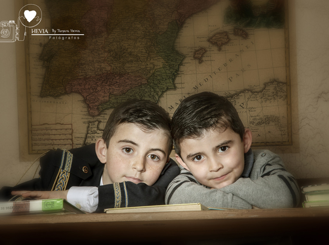 Tamara_Hevia_Hevia_fotografos_Arriondas_llanes_fotografía_de_comunion (8)