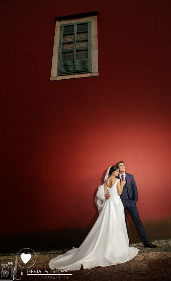 hevia_fotografos_tamara_hevia_fotografia_boda_en_llanes_bodas_asturias_boda_mirador_de_toró_wedding_photo_boda_basílca_de_llanes