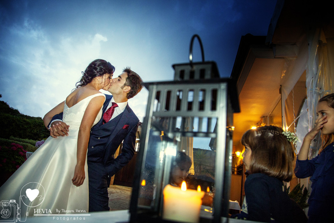 hevia_fotografos_tamara_hevia_fotografia_boda_en_llanes_bodas_asturias_boda_mirador_de_toró_wedding_photo_boda_basílca_de_llanes
