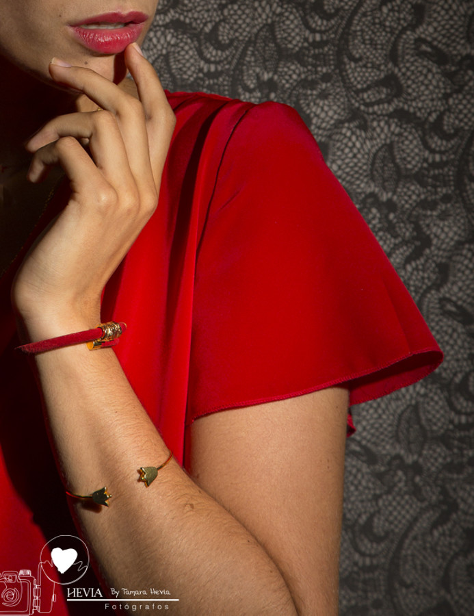 tamara_hevia_fotografia_hevia_fotografos_arriondas_sesion_moda_Un_poquito_de_mi_caprichos_de_armario_aida_de_la_vega_sesion_estudio_joven (6)