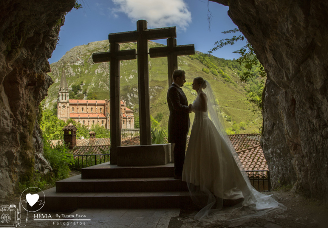 hevia_fotografos_tamara_hevia_fotografa_fotografía_de_boda_asturias_bodas_asturias_cangas_de_onis_finca_villamaria-boda_covadonga (23)