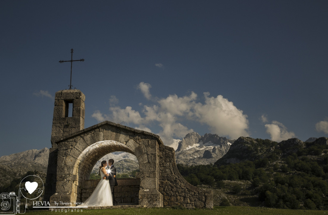 hevia_fotografos_tamara_hevia_fotografa_fotografía_de_boda_asturias_bodas_asturias_cangas_de_onis_finca_villamaria-postboda (11)