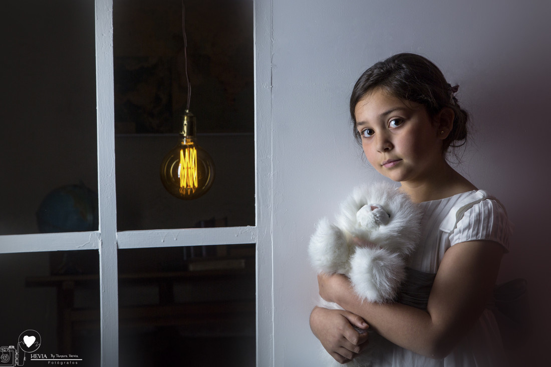 Cayetana by tamihevia-7b